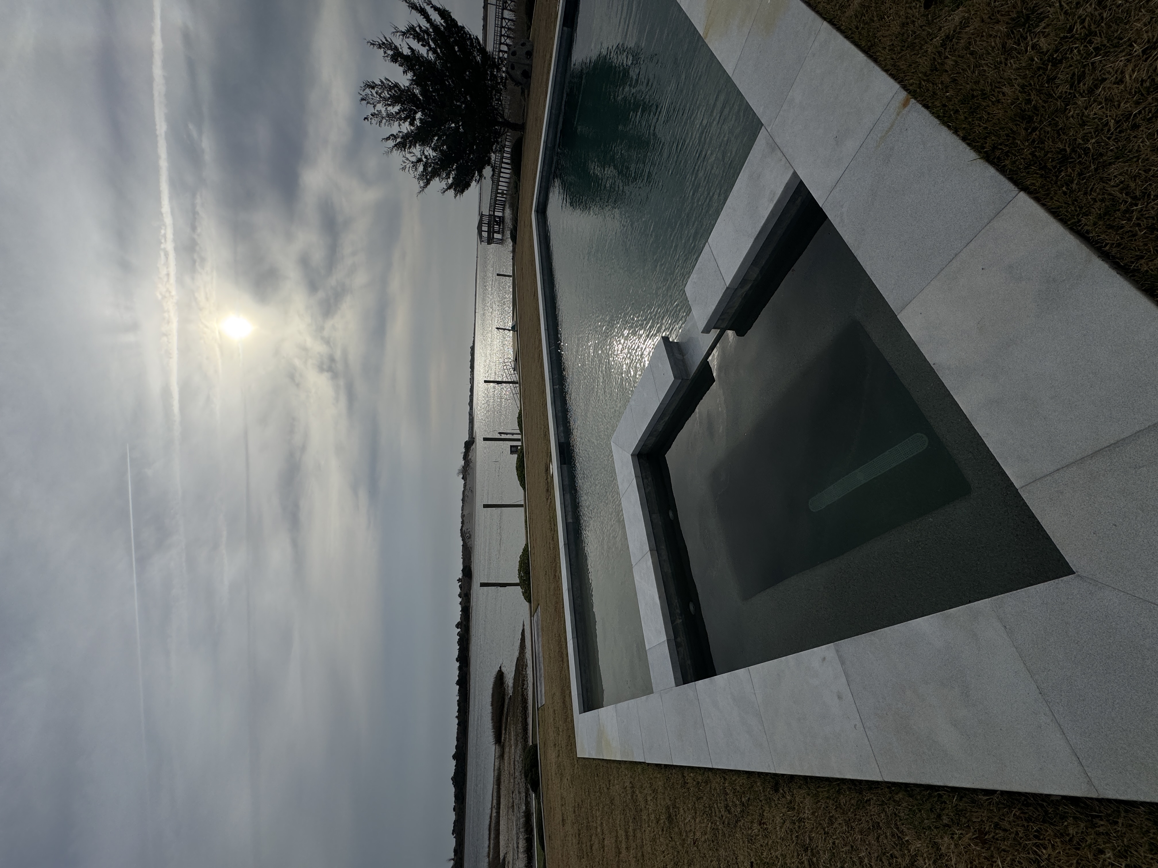 Finished modern pool and spa near Wilmington NC